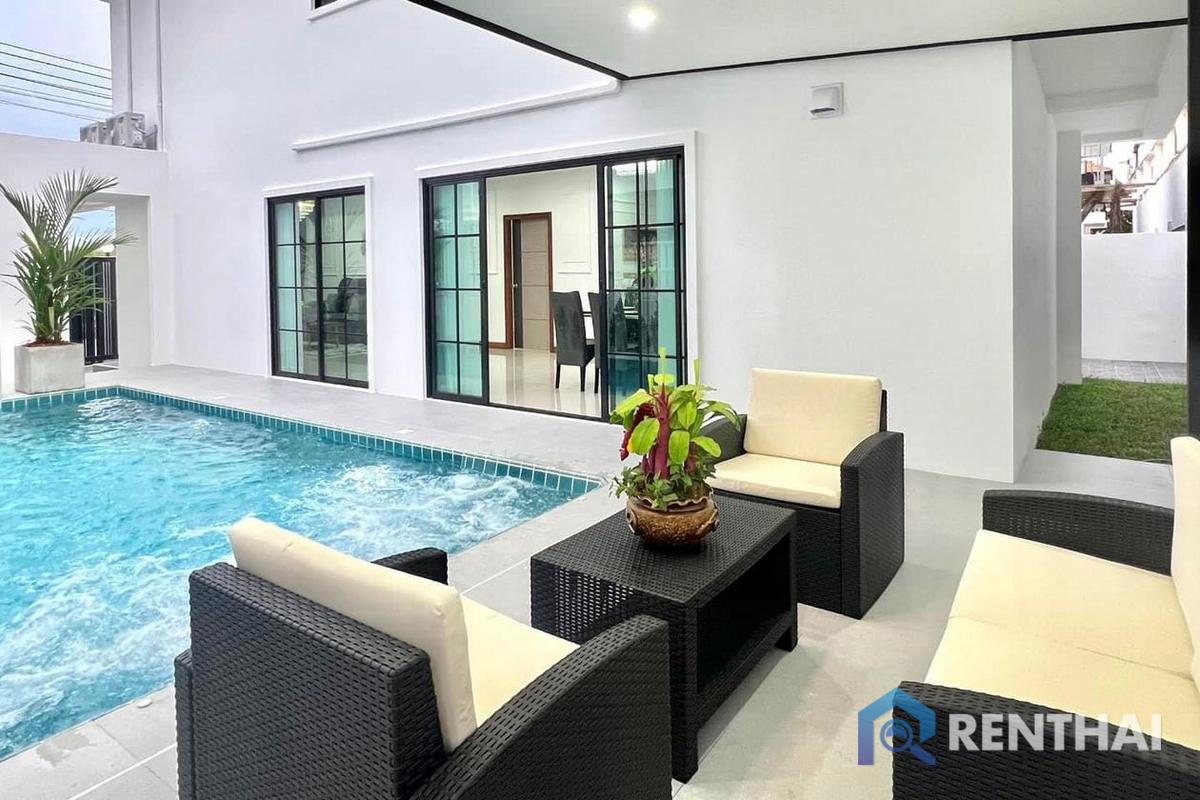 For SaleHousePattaya, Bangsaen, Chonburi : Pool Villa in Soi Siam Country Club!