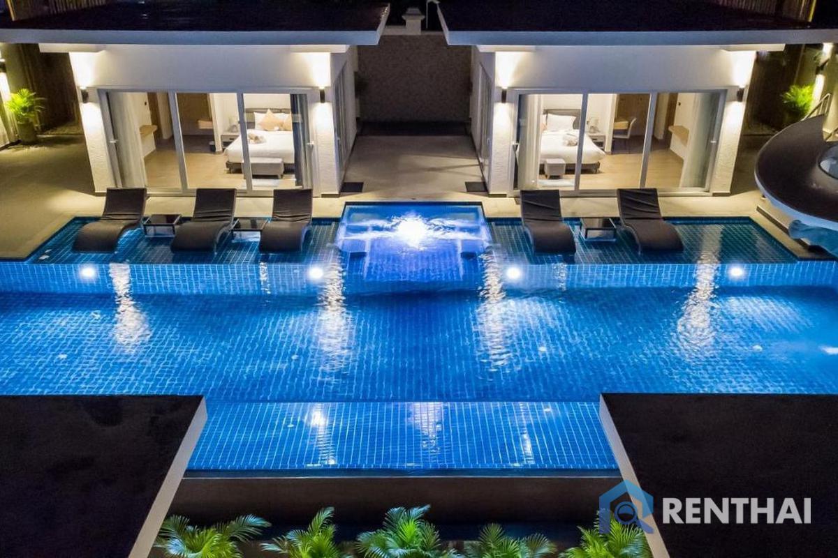 For SaleHousePattaya, Bangsaen, Chonburi : Brand New Luxury Mansion in the Best Neighborhood in Town!