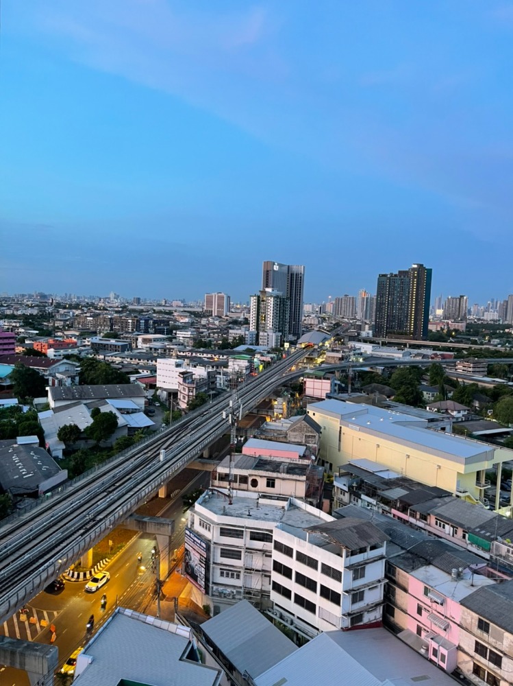 For SaleCondoBang kae, Phetkasem : Urgent sale, Bangkok Horizon Phetkasem Condo, spacious room 60.62 sq m., 15th floor, next to elevator, complete with furniture and electrical appliances.