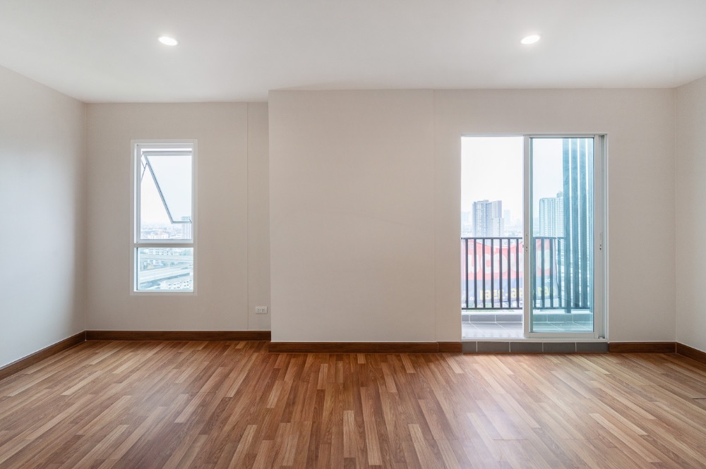 ขายคอนโดบางซื่อ วงศ์สว่าง เตาปูน : Regent home 57ตรม. 2 นอน ติดMRT บางซ่อน