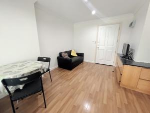 For RentCondoRama9, Petchburi, RCA : RENT !! Condo Lumpini Place, MRT Rama 9, 1 Bed, Tower C, Floor 9, 34 sq.m., 12,000 Baht