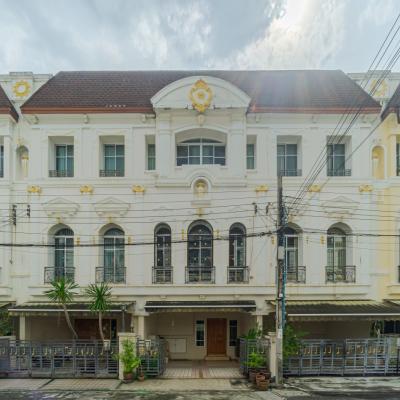 For SaleTownhouseRama3 (Riverside),Satupadit : Townhome for sale, Baan Klang Krung Grand Vienna Rama 3, 300 sq m., 30.8 sq w, 3 bedrooms, 4 bathrooms, excellent condition. CC