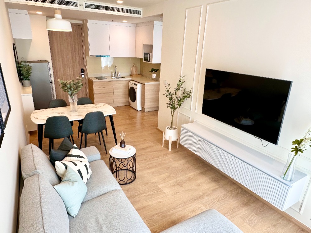 For RentCondoSukhumvit, Asoke, Thonglor : 𝐍𝐨𝐛𝐥𝐞 𝐀𝐫𝐨𝐮𝐧𝐝 𝟑𝟑 - 2 bedroom condo, beautifully decorated, size 65 sq m., ready to move in! (Line ID : aae.mmproperty)