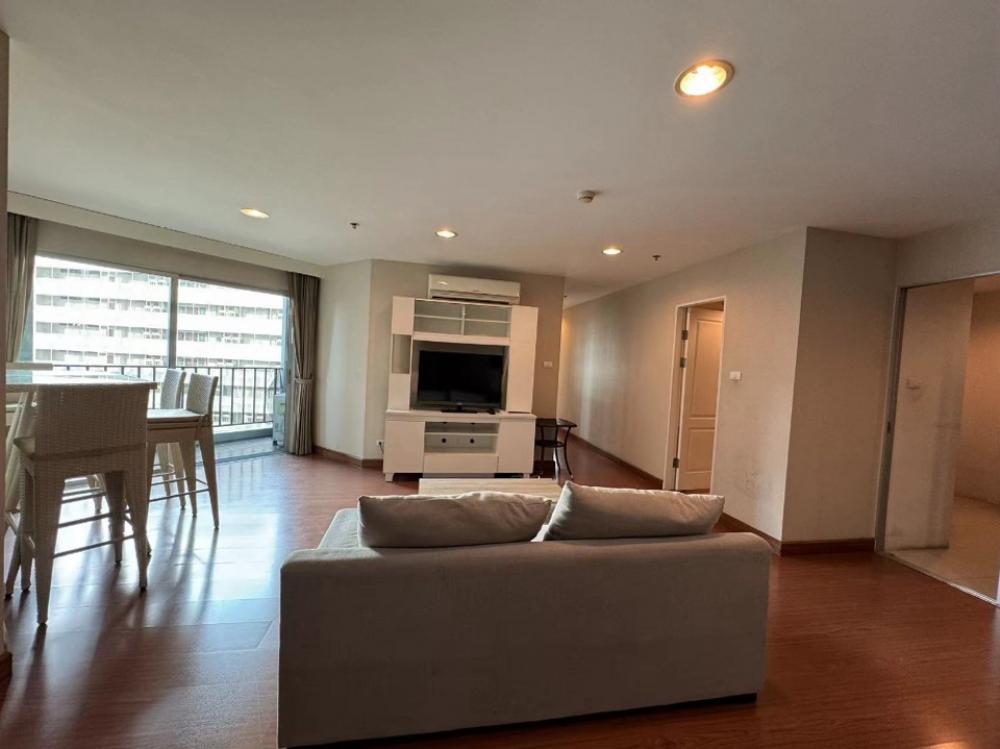 For SaleCondoRama9, Petchburi, RCA : ☀️Belle Grand Rama 9☀️ 3 bedrooms, has a bathtub, spacious room, comfortable, in a good location, condo near MRT Rama 9 500 m. and Central Department Store.