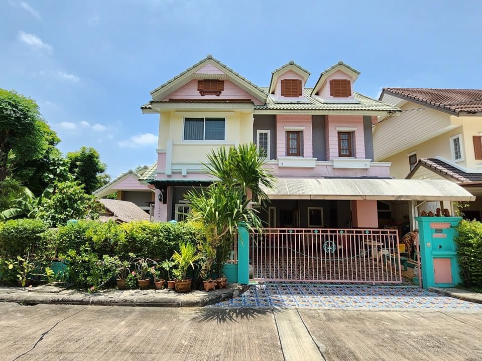 For SaleHouseMin Buri, Romklao : Single house for sale on the edge of the Parkway Chalet Ramkhamhaeng project, next to the Pink - Orange Line, beautifully decorated, cheap price!!! (SAV400)