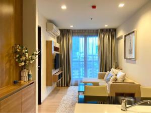 ขายคอนโดสาทร นราธิวาส : P09011123 ขาย/For Sale Condo  Rhythm Sathorn (ริทึ่ม สาทร) 1นอน 45.5ตร.ม ชั้น5 ห้องสวยหันไปทางแม่น้ำเจ้าพระยา  เฟอร์ครบ พร้อมอยู่