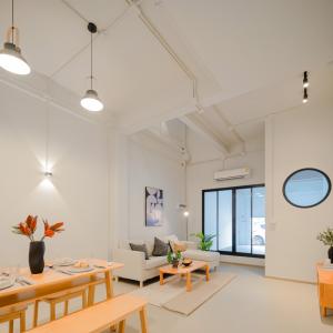 ขายบ้านสาทร นราธิวาส : ขายยย!!! Townhome 3 ชั้น หลังใหญ่ Modern Minimal style ย่านเจริญกรุง 107