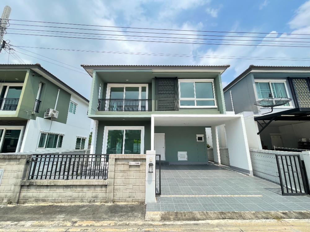 For SaleHouseSamut Prakan,Samrong : House for sale, Golden Neo Bangna-King Kaew, main road, open view behind the house, good condition, next to the main road, near the airport.