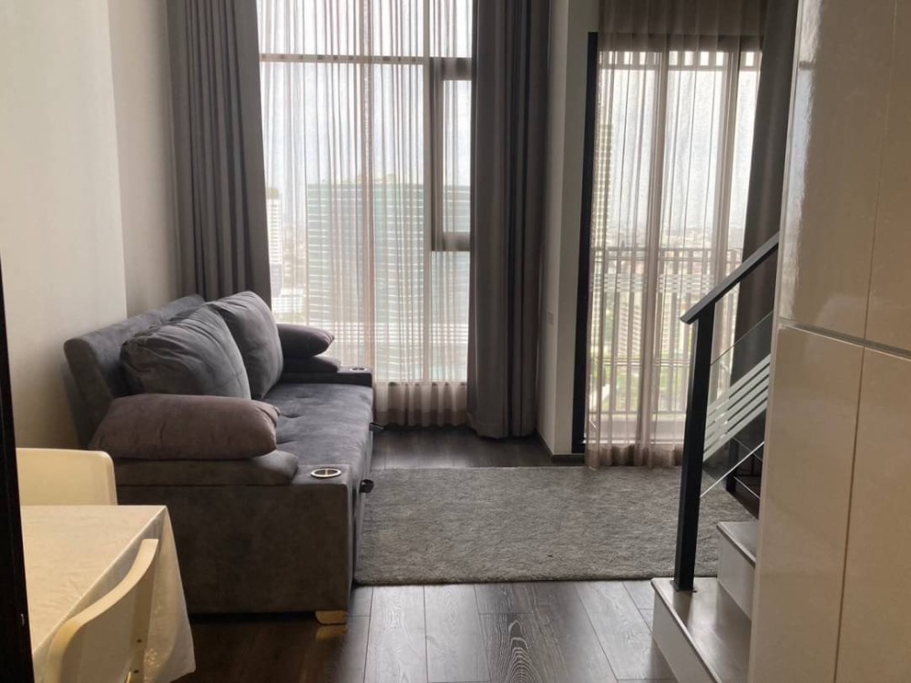 For RentCondoKasetsart, Ratchayothin : For rent KnightsBridge space Ratchayothin, duplex room type, 37 sq.m. floor 24 s,ceiling height 4m, fully furnished, ready to move in.