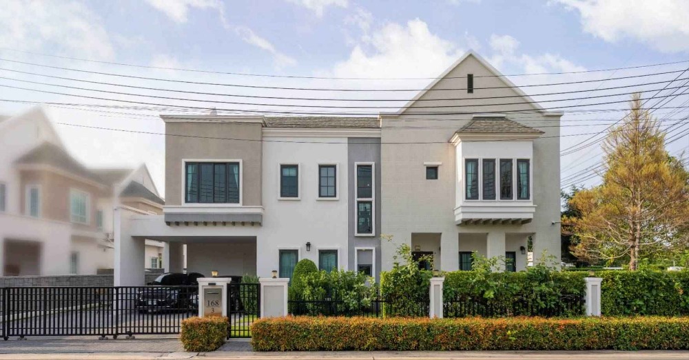 For RentHouseBang kae, Phetkasem : For rent, 2-story detached house, 4 bedrooms, 5 bathrooms, luxury detached house, beautifully decorated, ready to move in, Soi Phetkasem 63, Kanchanaphisek 3, near The Mall Bang Khae.