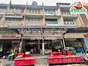 For SaleShophouseAng Thong : Commercial building, 3 and a half floors, Talat Luang Subdistrict, Mueang District, Ang Thong Province. Next to Suwaphan Road