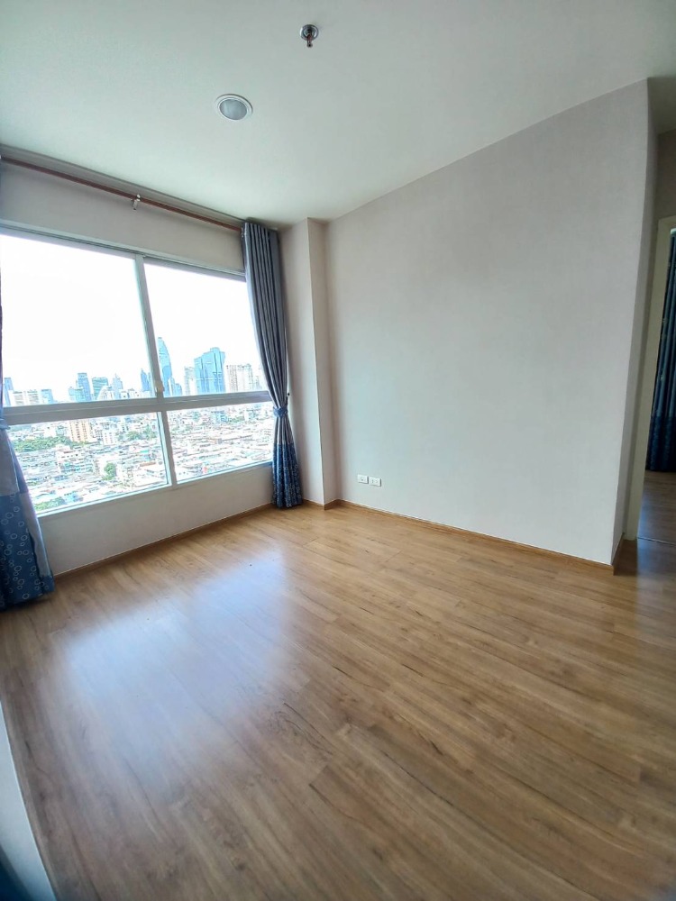 For SaleCondoSathorn, Narathiwat : Condo Fuse Chan Sathorn, price 2.65 million baht, urgent sale!!