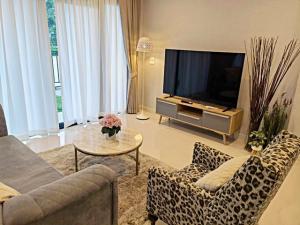 For RentHouseBangna, Bearing, Lasalle : ⭐⭐🔴For rent: The Centro Bangna KM.7, new detached house, enormously large. Additional, fully furnished, fully furnished ✅