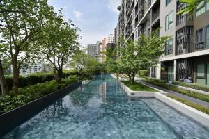 For RentCondoRatchadapisek, Huaikwang, Suttisan : For rent: Centric Huaikhwang, 2 bedrooms, price only 22,000 baht / contact Khun Pui 062-5033926