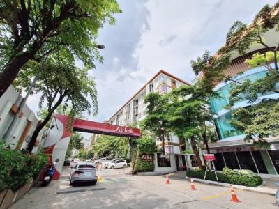 For SaleCondoLadkrabang, Suwannaphum Airport : Condo for sale, next to the main road, Airlink Residence Condominium, 28 sq m., very good condition.