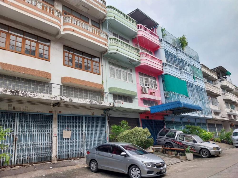 For SaleShophouseEakachai, Bang Bon : Urgent sale! Commercial building/shophouse, 2 units, Bang Bon, Ekachai 76, owner sells it himself. want to spend money