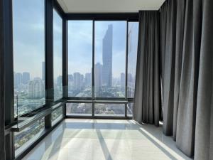 For SaleCondoSilom, Saladaeng, Bangrak : Last Unit 2Bed‼️Stair floor 72SQM‼️29th floor, clear view‼️Ready to receive IPHONE 15 PM