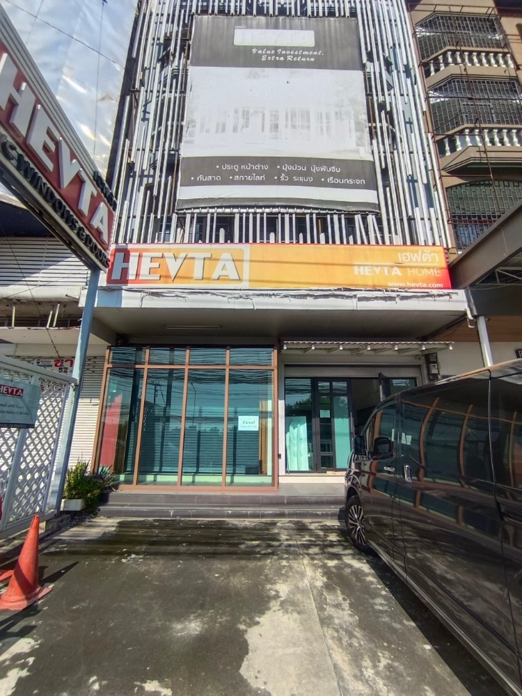 For RentShophouseBangna, Bearing, Lasalle : K1503 Commercial building for rent, Bangna Lasalle, near BTS Sri Bearing, walk only 3 minutes, BTS Sri Lasalle, walk 15 minutes, drive 2 minutes, next to Srinakarin Road. Between the alleys Sridan 15 and 17