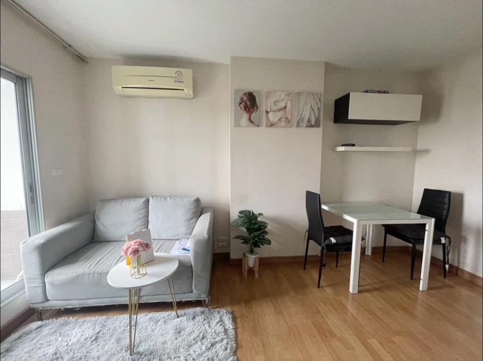 For RentCondoKhlongtoei, Kluaynamthai : 1 bedroom  1 bathroom 28 sqm., 8th floor, city view, few minutes walk from BTS Ekkamai Station, Bangkok University International College.10min walk from the gateway shopping mall, @Aspire Rama 4