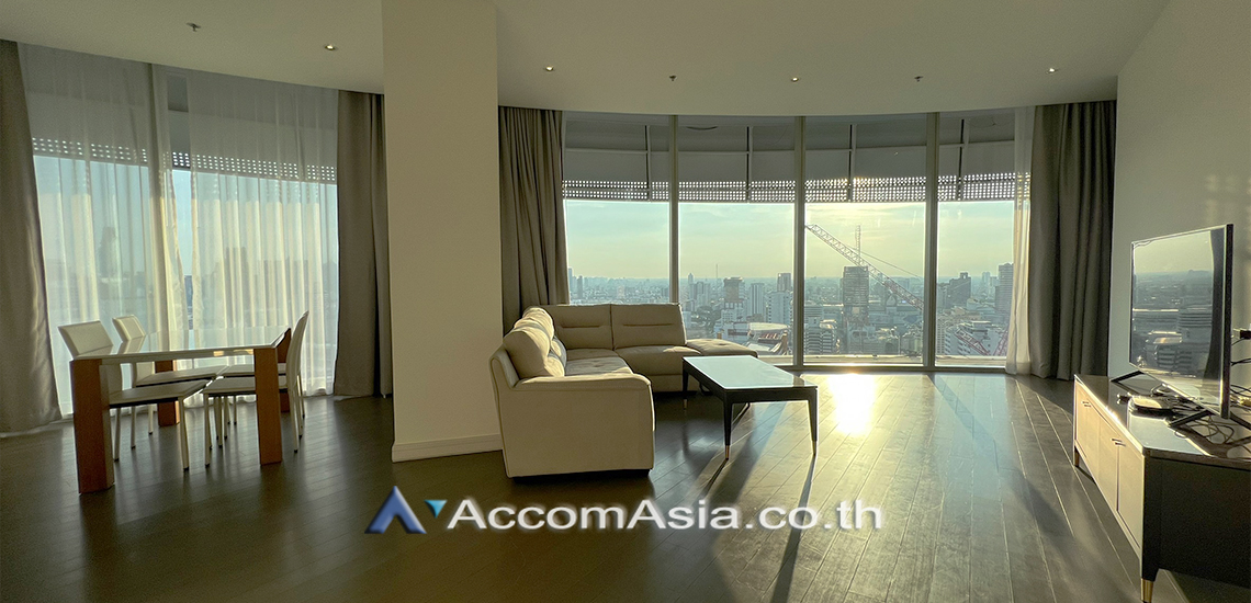 ให้เช่าคอนโดวิทยุ ชิดลม หลังสวน : 2 Bedrooms Condominium for Rent in Ploenchit, Bangkok near BTS Ratchadamri at Magnolias Ratchadamri Boulevard (AA26572)