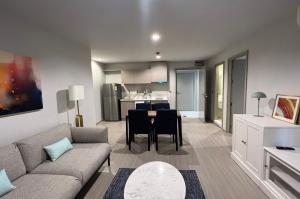 For SaleCondoLadprao, Central Ladprao : Code C20230700331....Life Ladprao Sale with tenant, 2 bedroom, 1 bathroom , high floor, furnished, Special Deal!!