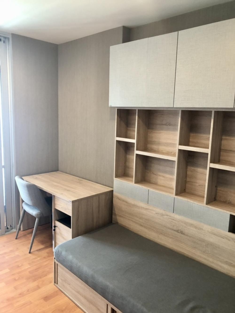 For SaleCondoThaphra, Talat Phlu, Wutthakat : The owner is selling cheaply, The President Sathorn-Ratchaphruek, Phase 3, 27th floor, not attached to any room on one side.