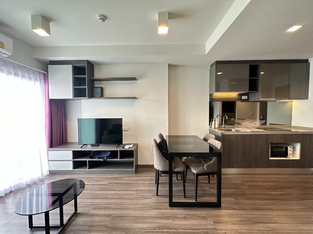 For RentCondoWongwianyai, Charoennakor : 3 stations from Sathorn, near BTS, Condo for rent, IDEO Sathorn Wongwian Yai, 2Bedroom, 25,000 baht and complete electrical appliances.