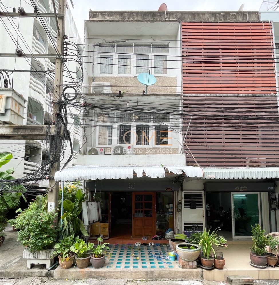 For SaleShophouseKasetsart, Ratchayothin : Commercial Building Ngamwongwan 58 / 3 Bedrooms (FOR SALE) Cream522