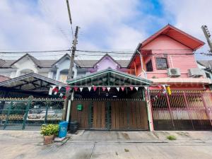 For SaleTownhousePathum Thani,Rangsit, Thammasat : Townhouse, Mueang Pracha, Bang Khu Wat, Pathum Thani