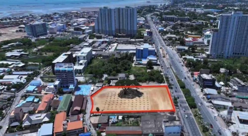 For SaleLandPattaya, Bangsaen, Chonburi : Land for sale in Pattaya Next to Sukhumvit Road Opposite Center Point Prime Hotel, 1.6 hundred thousand per square meter.