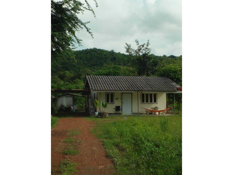For SaleLandKanchanaburi : L080357 Land for sale with buildings 3-2-52 rai, Kanchanaburi.