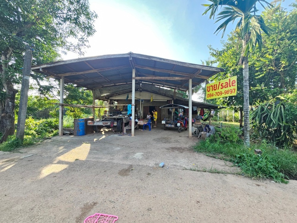 For SaleLandBueng Kan : Land for sale with house, area 174 sq m., Phatthanaphiban Village, Seka District, Bueng Kan Province, near Seka Hospital, 1 million.