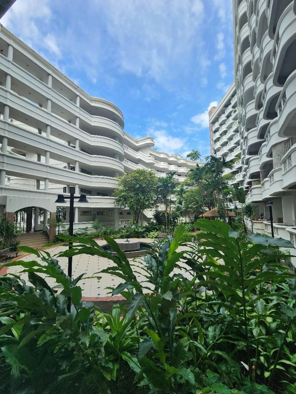 ขายคอนโดรามคำแหง หัวหมาก : ขายคอนโดธาราเรือนเอก low rise(fully furnished)ห้อง17/28ชั้น2 ขนาด2ห้องนอน 2ห้องน้ำ 1ห้องครัวใหญ่ ขนาด137.50ตรม.