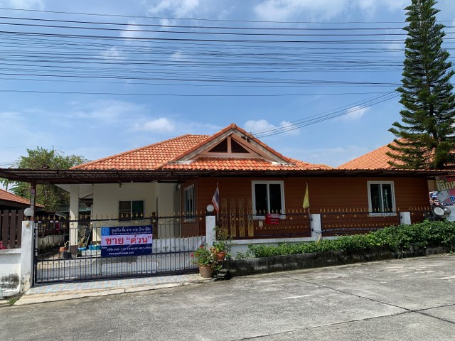 For SaleHouseRayong : House for sale, 74.3 sq m., mountain view, lower than appraised price, Ramnut Village 14, next to Sukhumvit Road, Ban Chang District, Rayong Province.