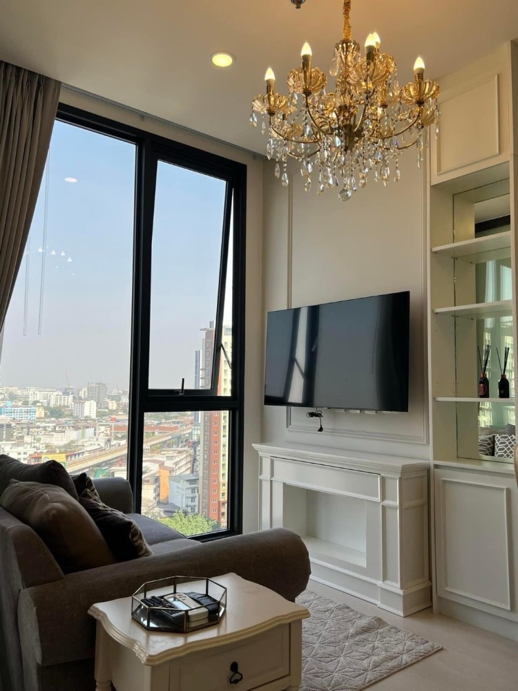 For RentCondoKasetsart, Ratchayothin : ★ Mazarine Ratchayothin ★37 sq m., 14th floor (1 bedroom), ★0 m.BTS Ratchayothin station ★ Lots of shopping and eating places ★ Complete electrical appliances★