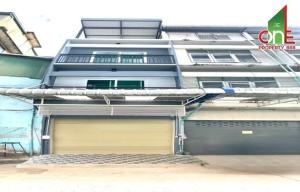 For SaleShophousePinklao, Charansanitwong : 3-story commercial building, Soi Charansanitwong 51, Bang Yi Khan Subdistrict, Bang Phlat District, Bangkok