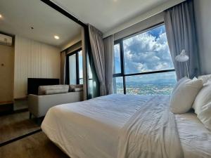 For RentCondoSriracha Laem Chabang Ban Bueng : Condo for rent in Sriracha, best location, next to Sukhumvit, in the heart of the city.