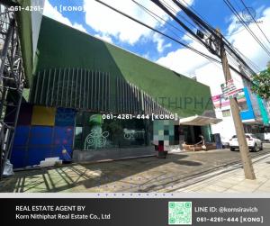 For RentShowroomPattanakan, Srinakarin : Showroom for rent, 3 floors, Stand Alone Building, next to Srinakarin main road. Next to the Yellow Line, suitable for a product showroom. /Agricultural equipment, machinery /Academy dance teaching, acting, nursery /Fit Gym Yoga Pilates