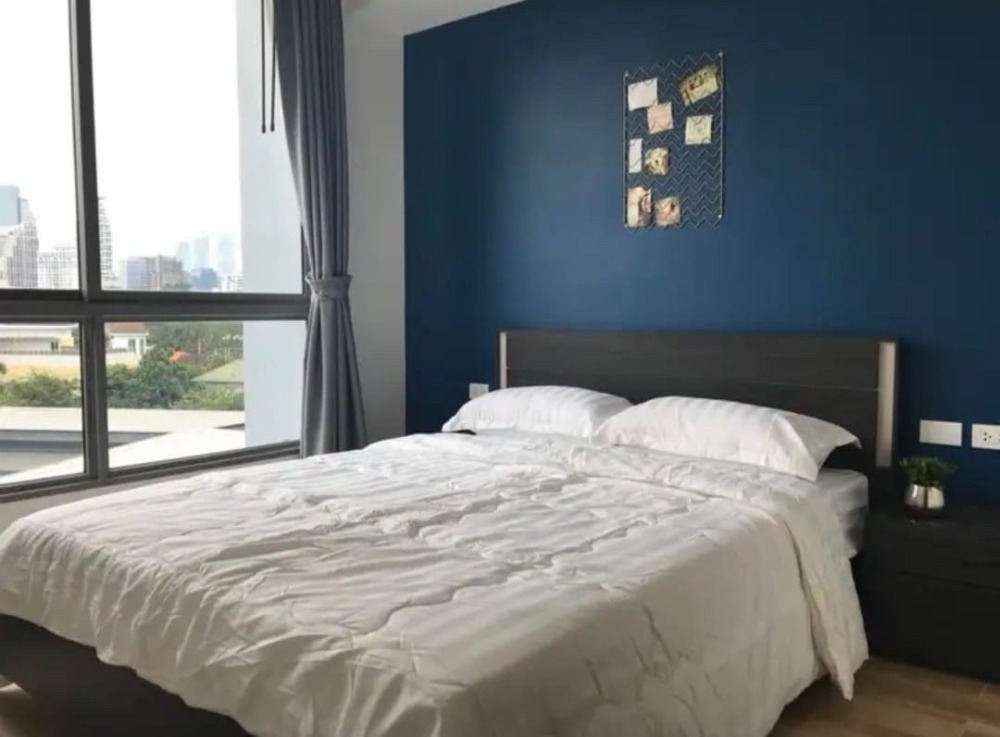 For RentCondoSukhumvit, Asoke, Thonglor : ★ Downtown 49 ★ 44 sq m., 6th floor (1 bedrooms, 1 bathrooms) ★ Pets friendly ★ Near BTS Phrom Phong ★ Near The Emporium and J-Avenue ★ Many amenities ★ Complete electrical appliances