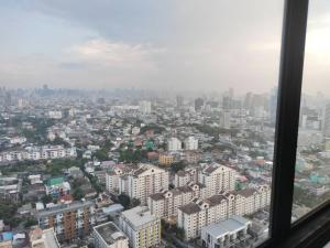 For RentCondoLadprao, Central Ladprao : Knee - Issara Ladprao, 38th floor, room 52 sq m.