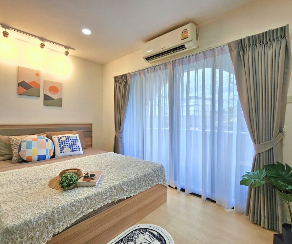 For SaleCondoChiang Mai : Condo near Chiang Mai Airport, cheap price, with furniture. Suitable for investors, convenient travel.