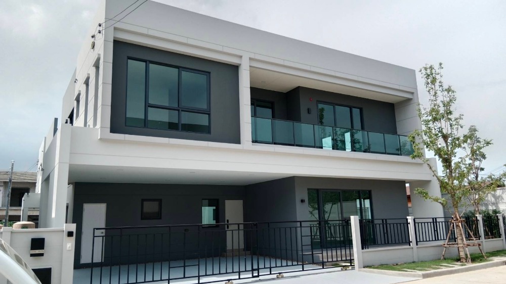 For SaleHouseBangna, Bearing, Lasalle : WW167 for sale, 2-story detached house, The Centro Bangna project, size 108 sq m.# near Mega Bangna, Samut Prakan
