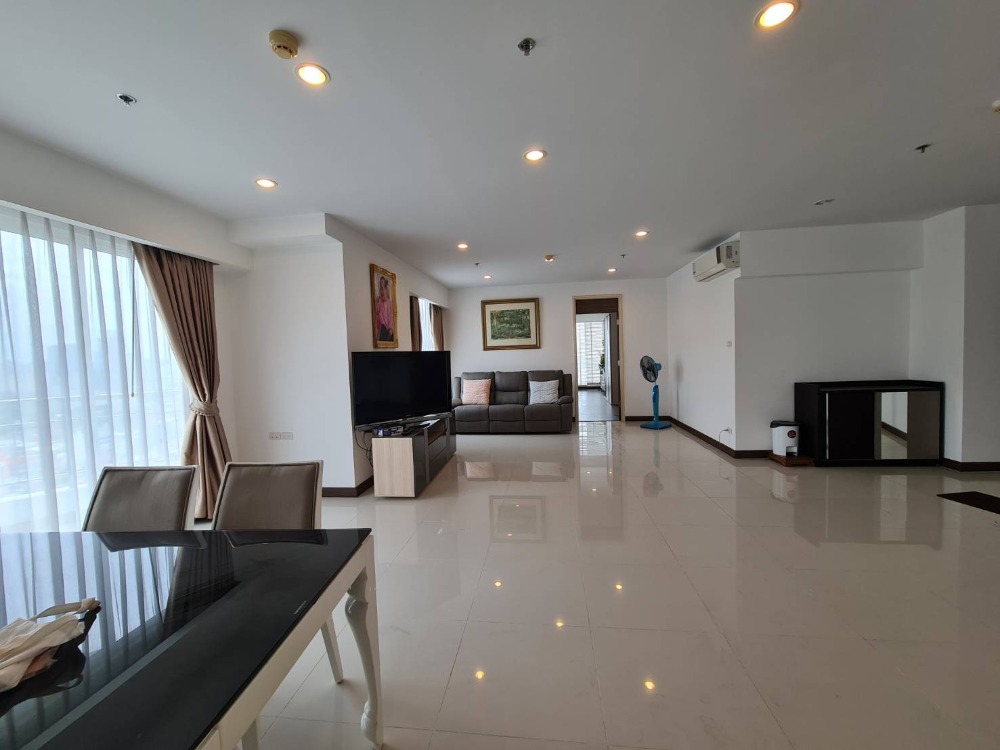 ขายคอนโดพระราม 3 สาธุประดิษฐ์ : FOR Sell  2 Bed เฟอร์สวย มีหลายห้องให้เลือก ศุภาลัยพรีมา ริวา คอนโดริมแม่น้ำ