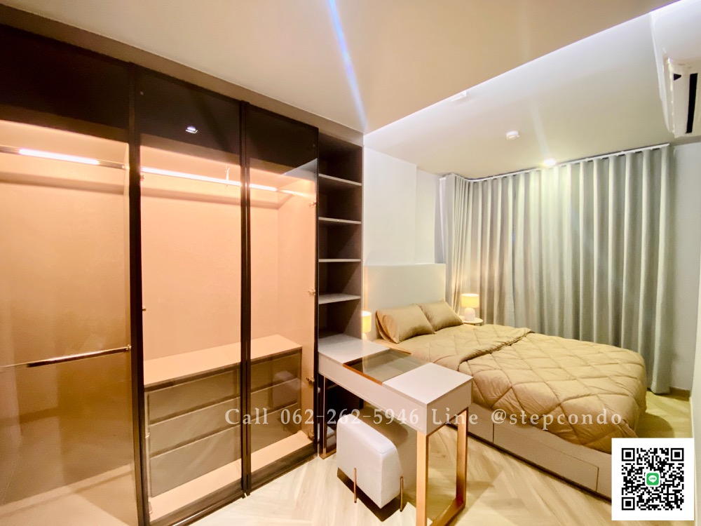 For RentCondoSukhumvit, Asoke, Thonglor : New room! For rent, Chapter Thonglor 25, beautifully decorated room, fully furnished, beautiful pool view, 2 Parking, contact 062-262-5946.