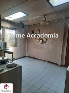 For SaleHouseSukhumvit, Asoke, Thonglor : Single house for sale 94 sq m. Sukhumvit 101/1 (Wachiratham 43 Intersection 2) - House built 40 years ago.
