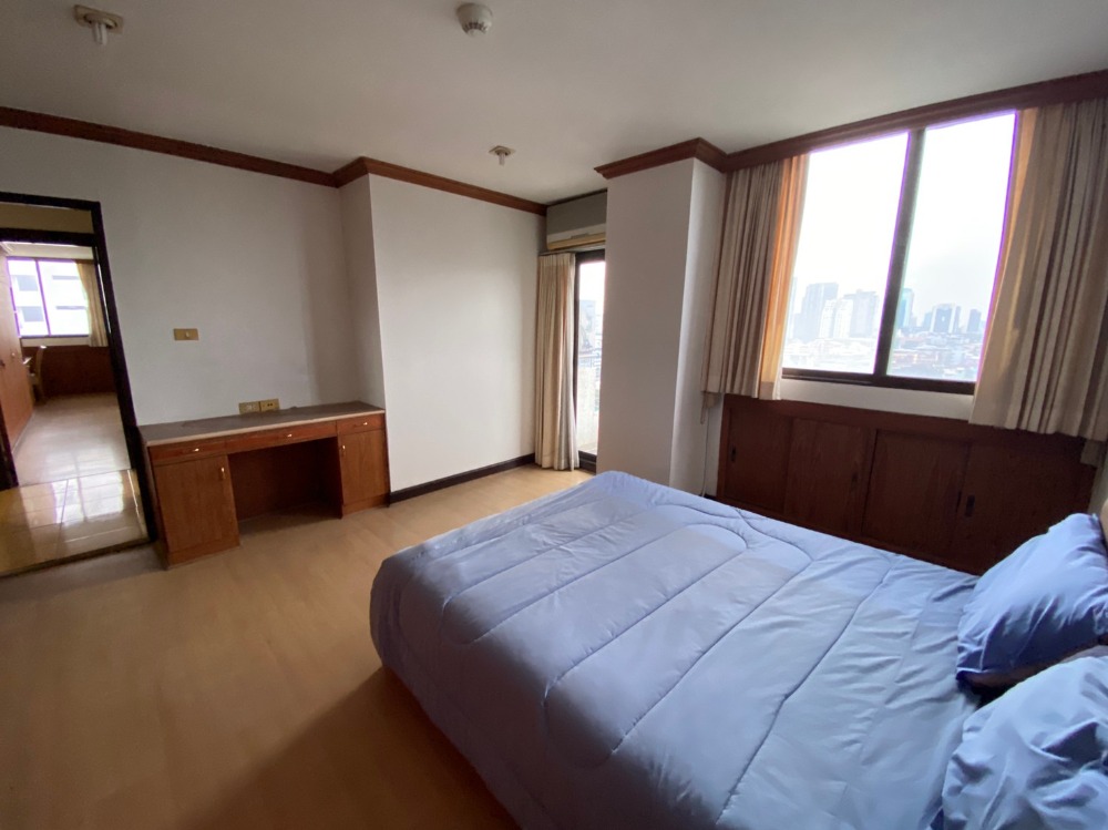 For SaleCondoSukhumvit, Asoke, Thonglor : Condo for sale Supalai Oriental Sukhumvit 39 2bedroom 2bathroom, fully furnished, ready to move in.
