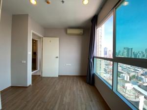 For SaleCondoSathorn, Narathiwat : Selling very cheap!! Price lower than the market, new room, never used.