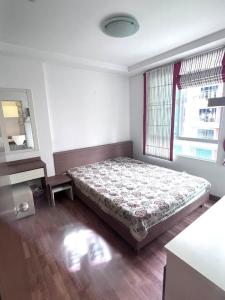 For RentCondoRatchadapisek, Huaikwang, Suttisan : For rent at Ivy Ratchada  Negotiable at @youcondo  (with @ too)