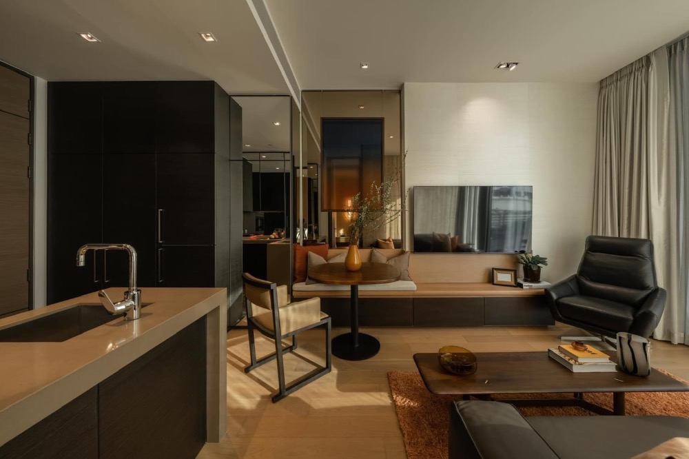 ขายคอนโดวิทยุ ชิดลม หลังสวน : ขาย 28  ชิดลม อาคารวิลล่า fully furnished (เจ้าของขายเอง)
