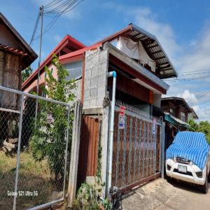 For SaleTownhouseKhon Kaen : Single-storey townhouse for sale, 59/2, near the entrance to Phu Wiang Intersection, Non Than Subdistrict, Nong Ruea District, Khon Kaen Province.